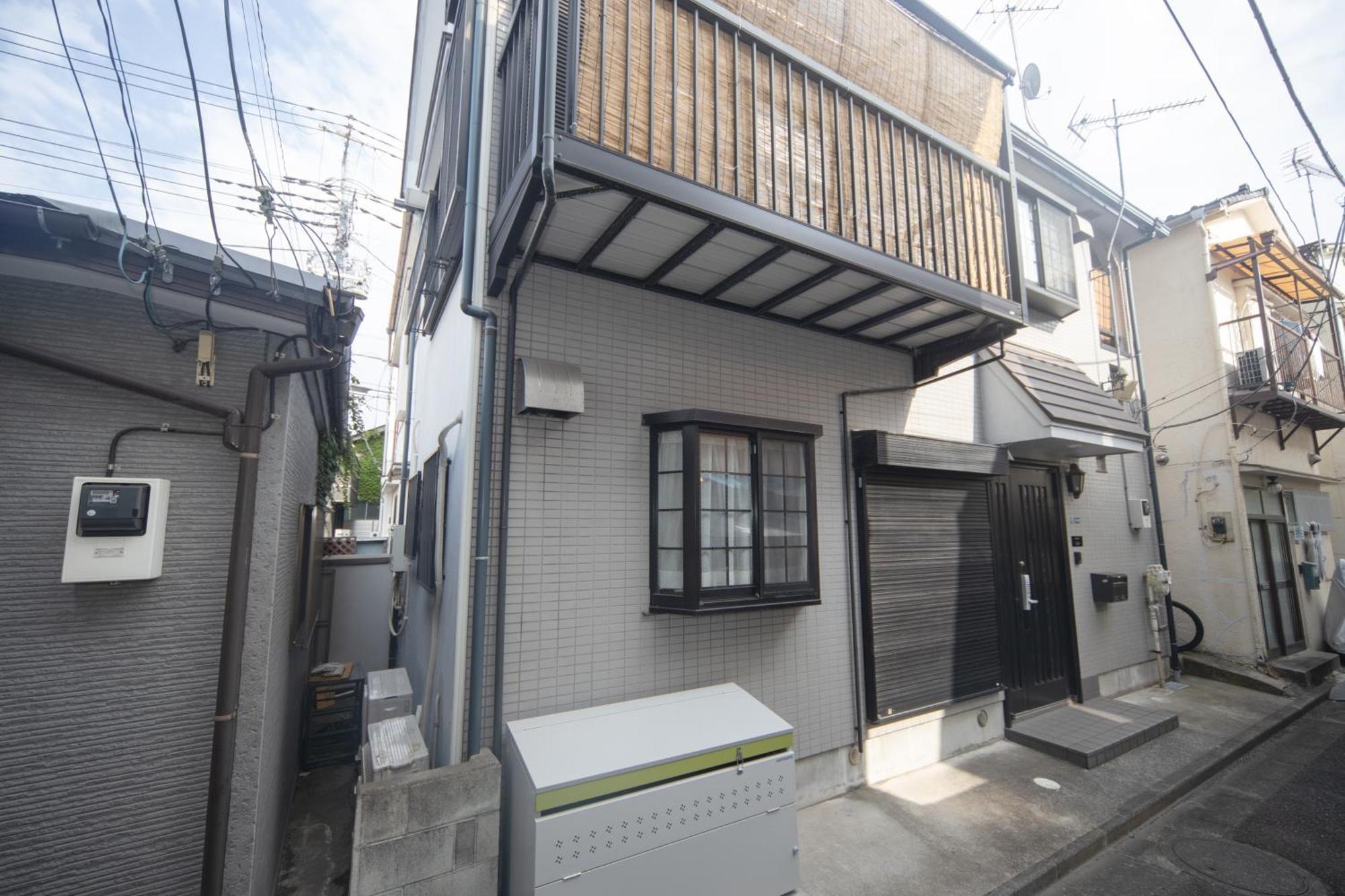 東京都Jomira & Jony Houseアパートメント エクステリア 写真